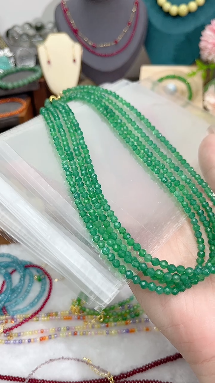 【闪购商品】绿水晶颈饰银S925镶嵌圆39