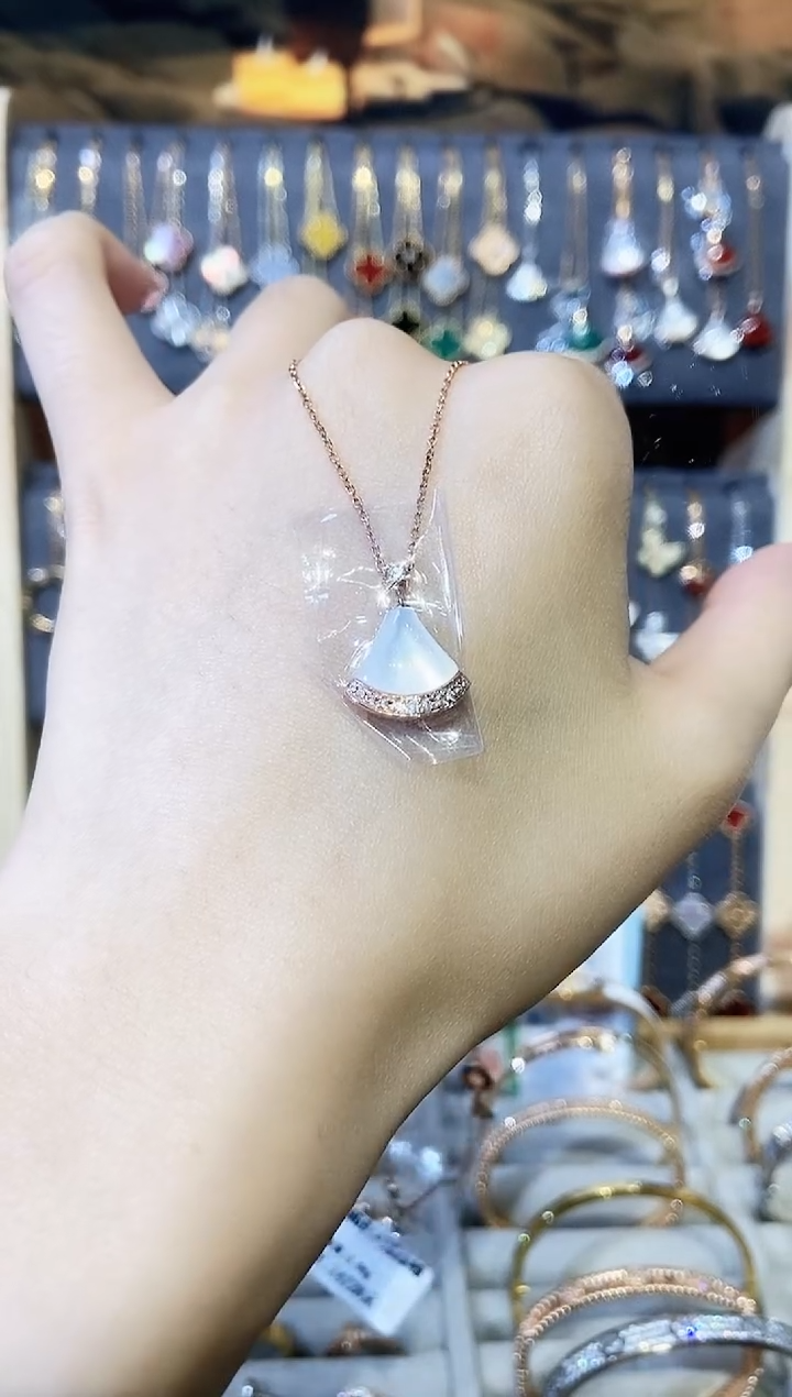 套链钻石18K金镶嵌钻石K玫白扇子