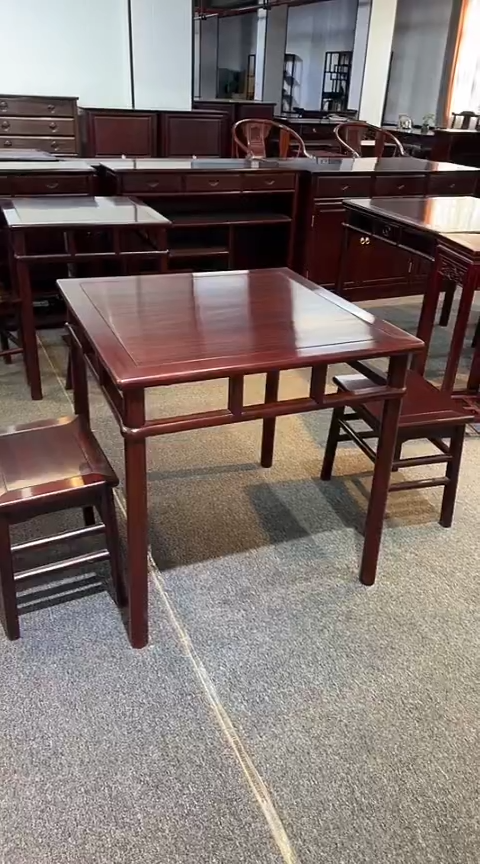 黑酸枝木类桌四方桌+2个凳子