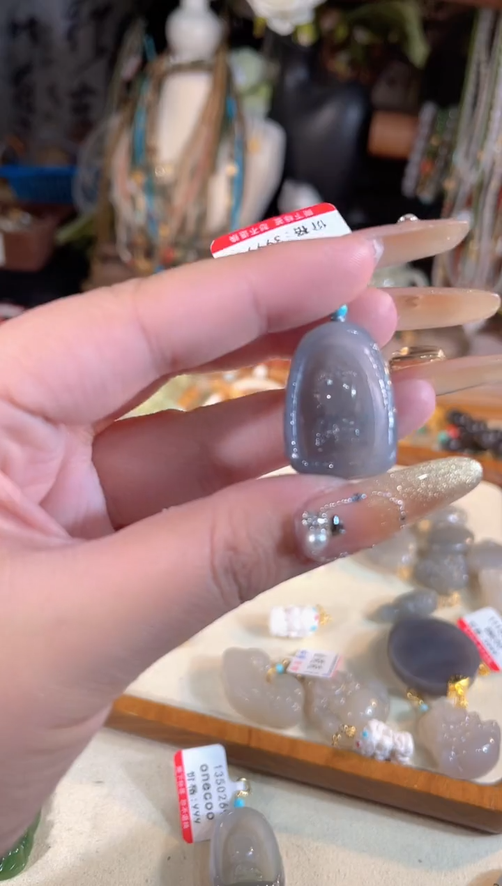 【闪购商品】和田玉吊坠(不含链)银S925镶嵌多样性发货其一