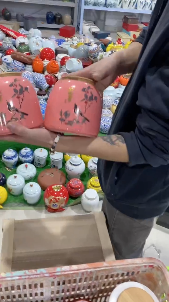 【闪购商品】罐陶瓷茶叶罐密封罐等