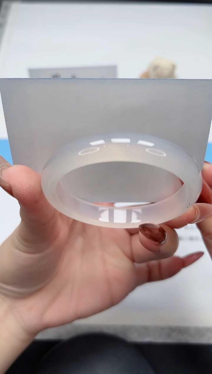 【闪购商品】玛瑙/玉髓手镯未镶嵌370/53.8荔枝