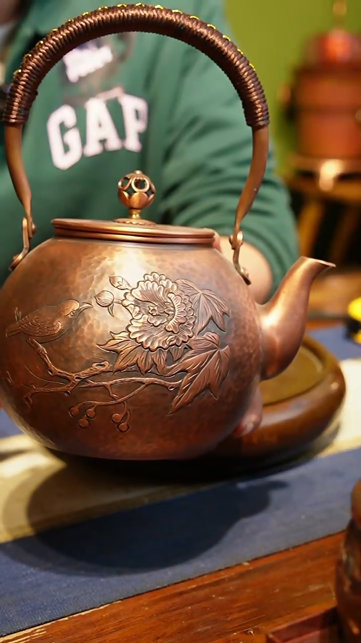 【闪购商品】紫铜鸟语花香浮雕烧水壶