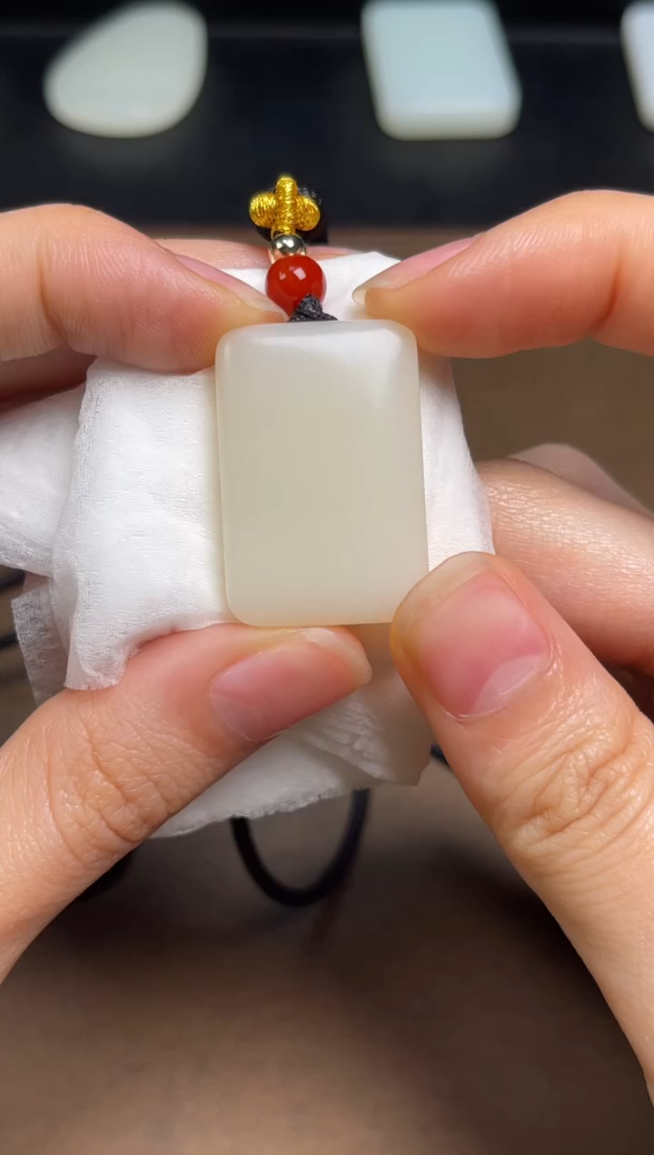 和田玉未镶嵌颈饰32