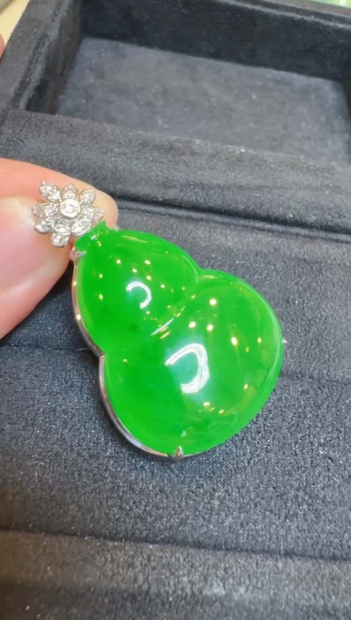 【闪购商品】翡翠吊坠(不含链)18K金镶嵌多样性团购发一件