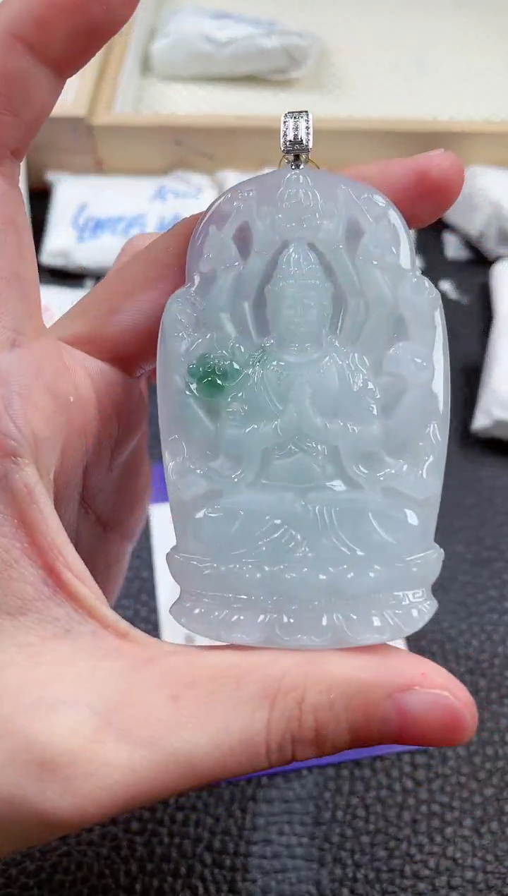 【闪购商品】翡翠颈饰18K金镶嵌00002285千手