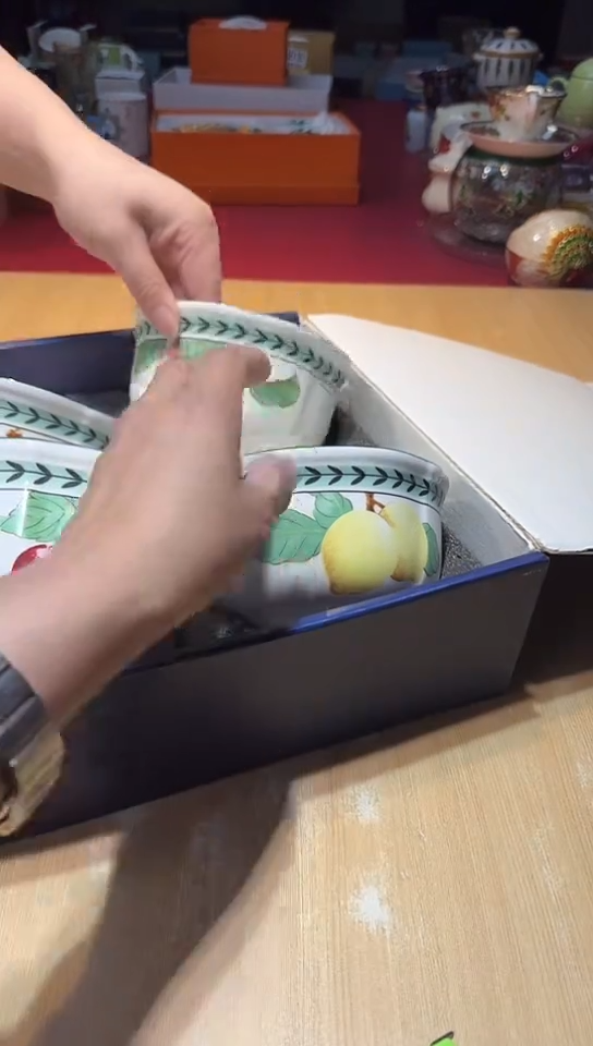 瓷片生活的本意是开心阿@@1