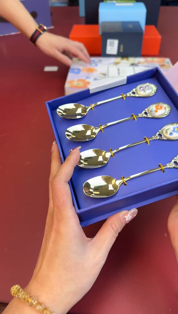 【闪购商品】瓷片正午瓷缘 臻品源泉@@8P108