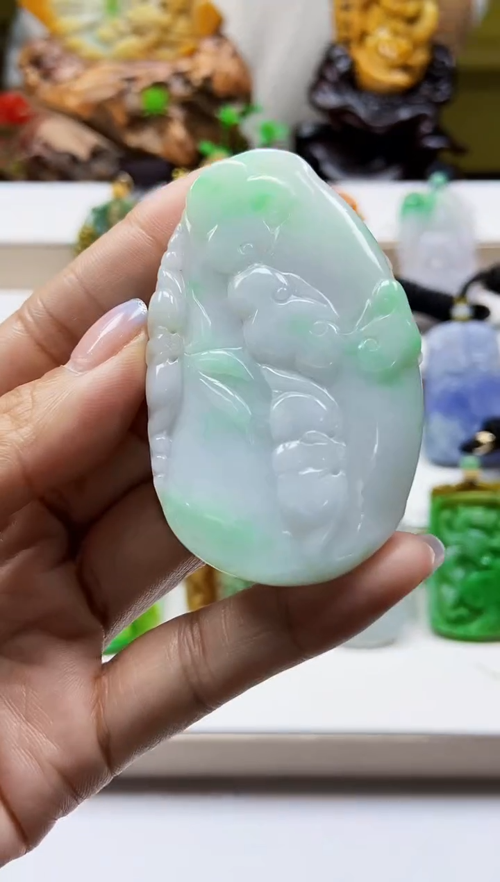 颈饰未镶嵌翡翠翡翠A货