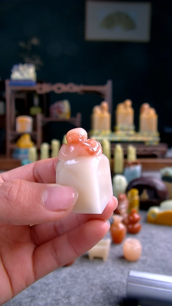 【闪购商品】寿山石双彩芙蓉蜗牛钮2*2*4.8