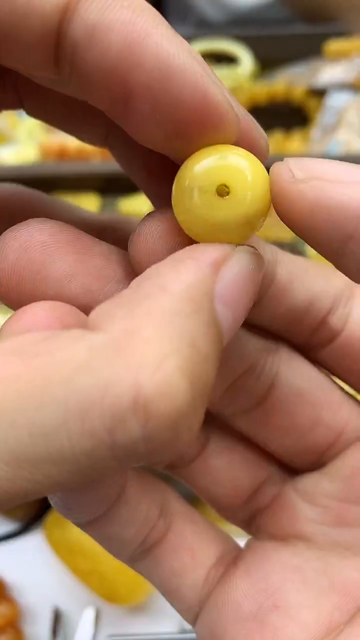 裸石蜜蜡未镶嵌单珠