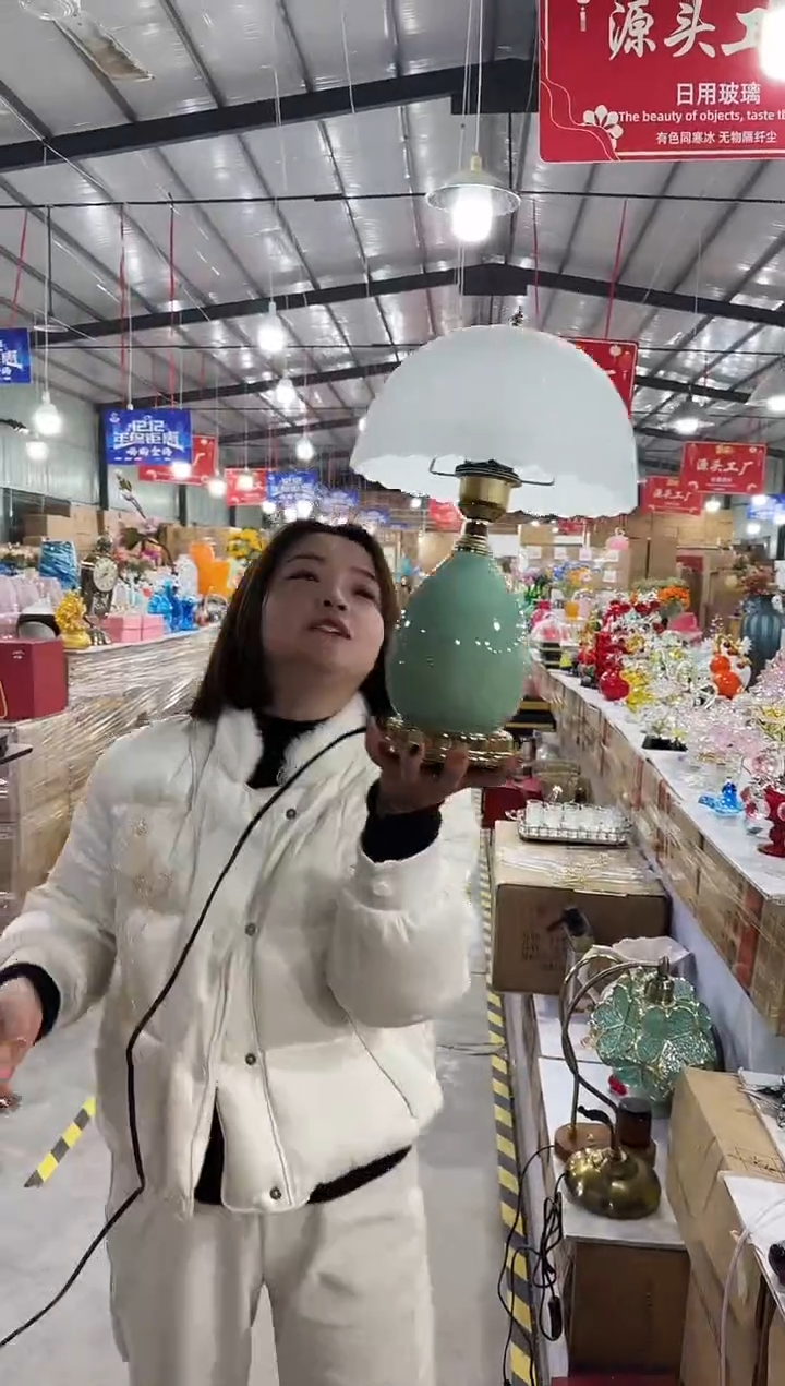 【闪购商品】木于清花器Y-早25