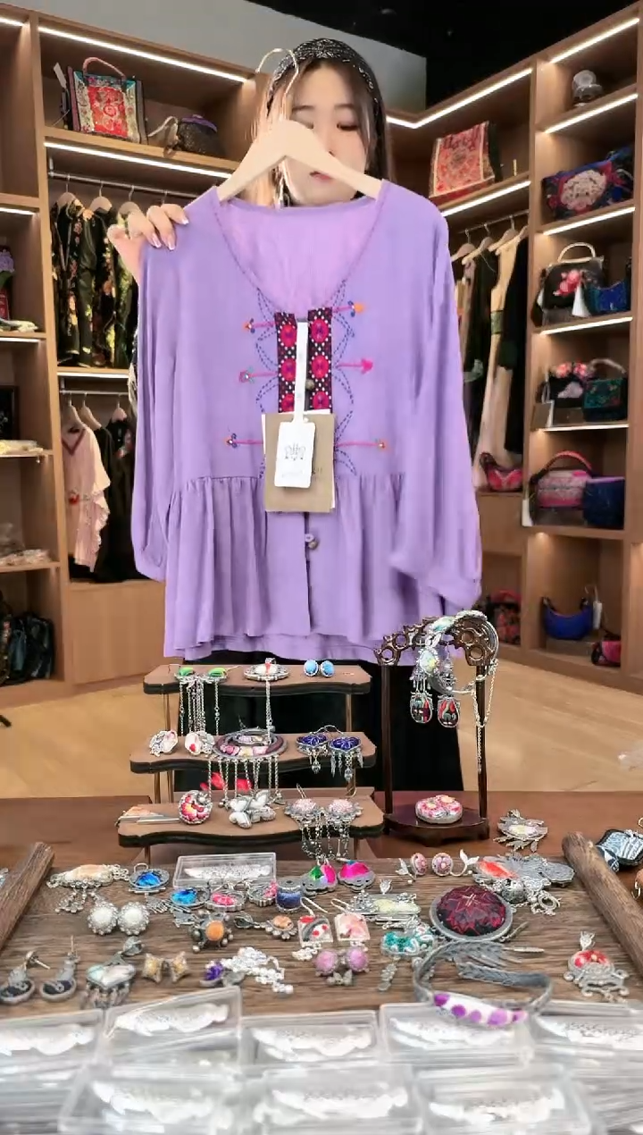 【闪购商品】织绣L666黔东南苗族刺绣