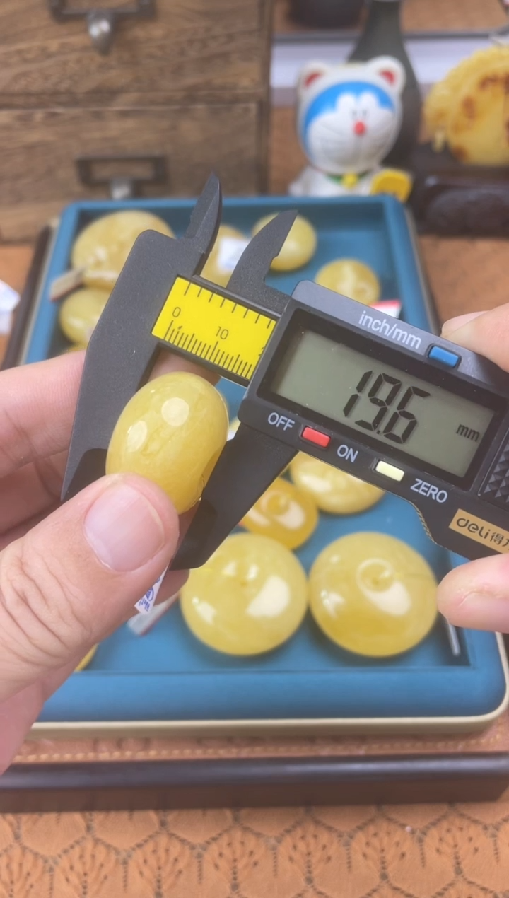 【闪购商品】琥珀裸石未镶嵌 DZXW8317发一件
