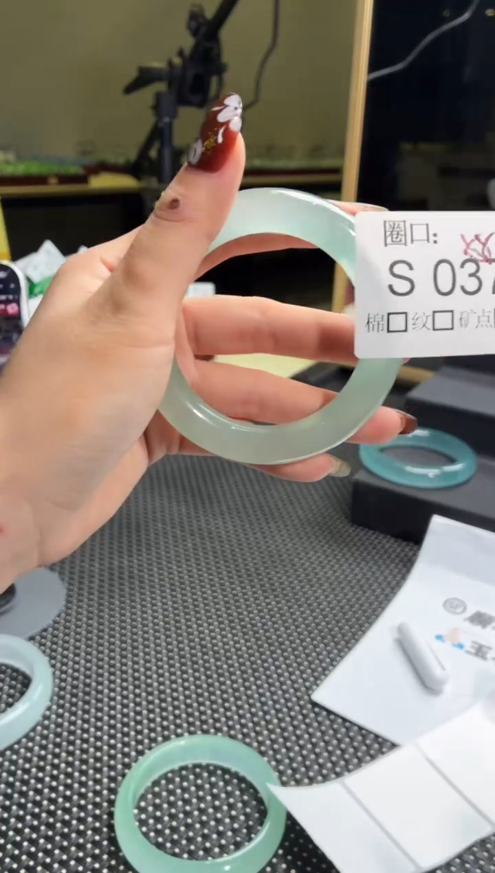 小*闪购玉石链接一物一拍S037