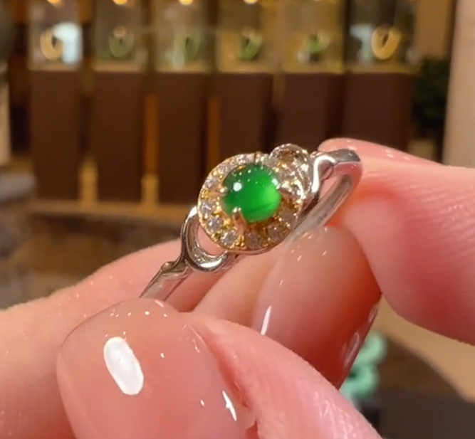 翡翠戒指银S925镶嵌天然A货翡翠多样性发一