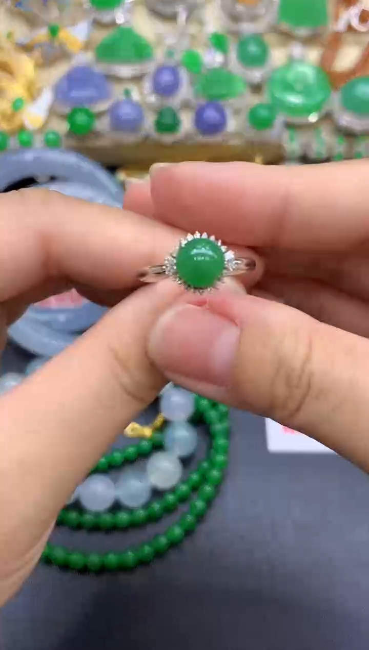 18K金镶嵌戒指翡翠384-中国好珍宝