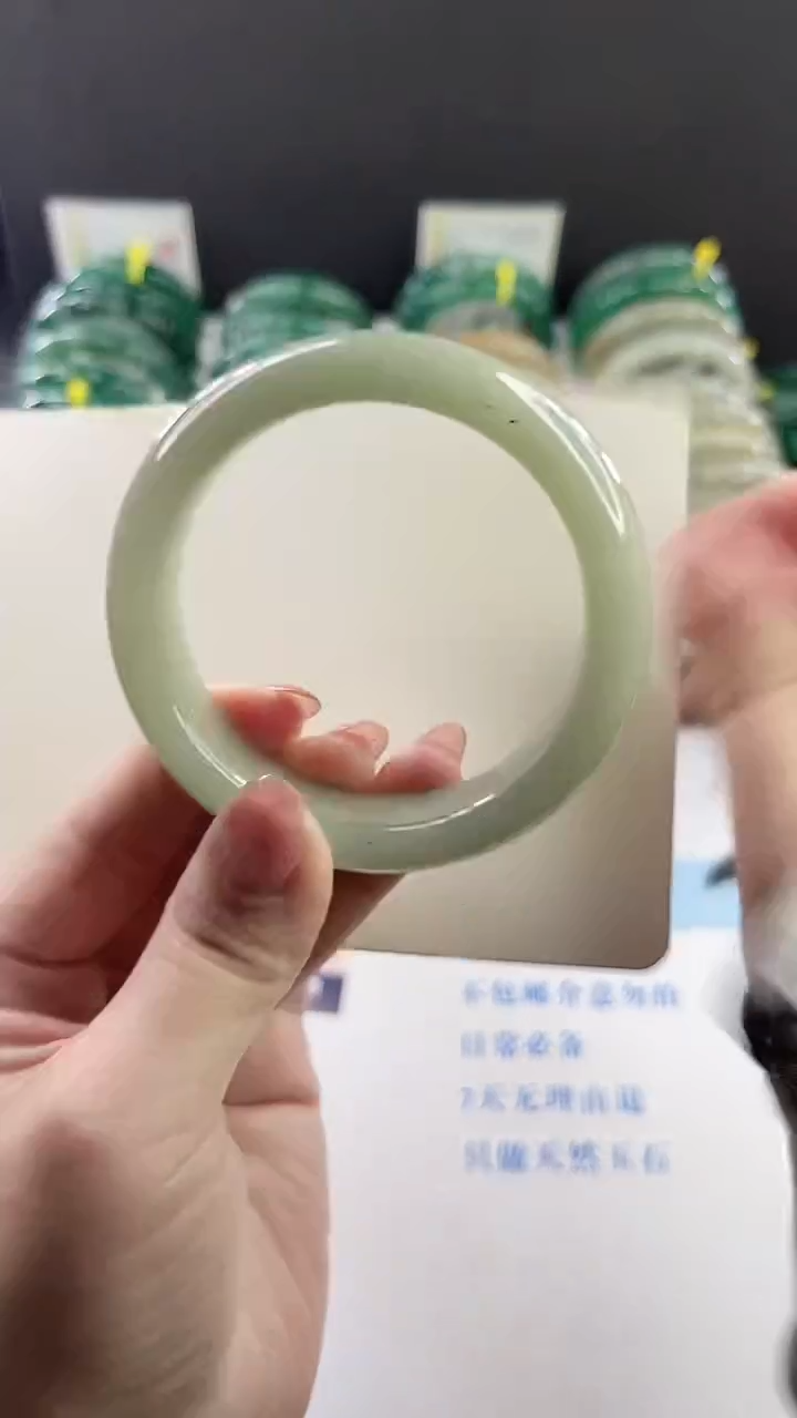 未镶嵌手镯石英质玉多样性发货L106