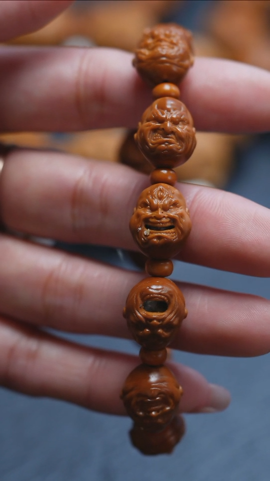 【闪购商品】橄榄核吊坠苏工橄榄核