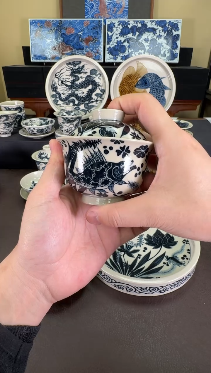 【闪购商品】二号釉鱼藻纹盖碗