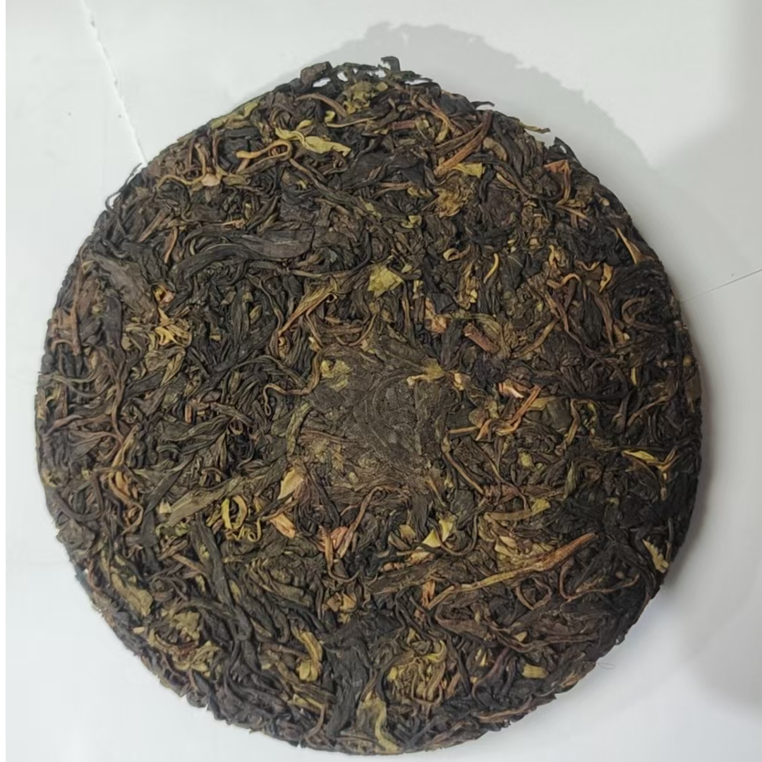 3月3日 200克 24年高黎贡山 生茶饼茶 Y1611