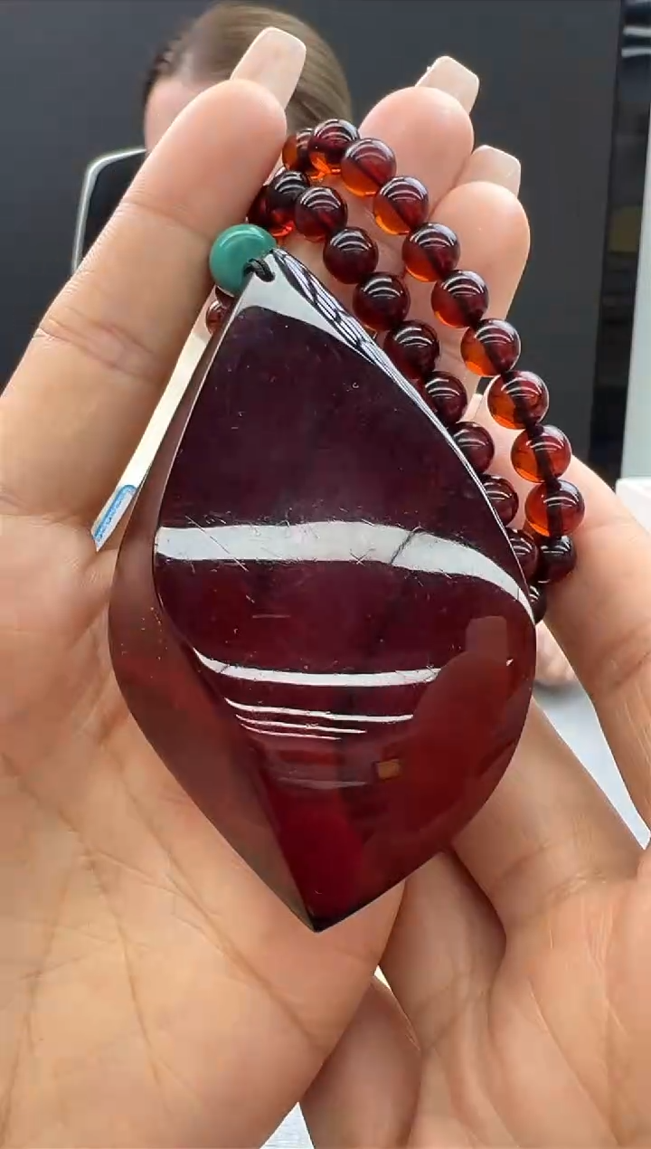 【闪购商品】琥珀颈饰未镶嵌55秒拍号