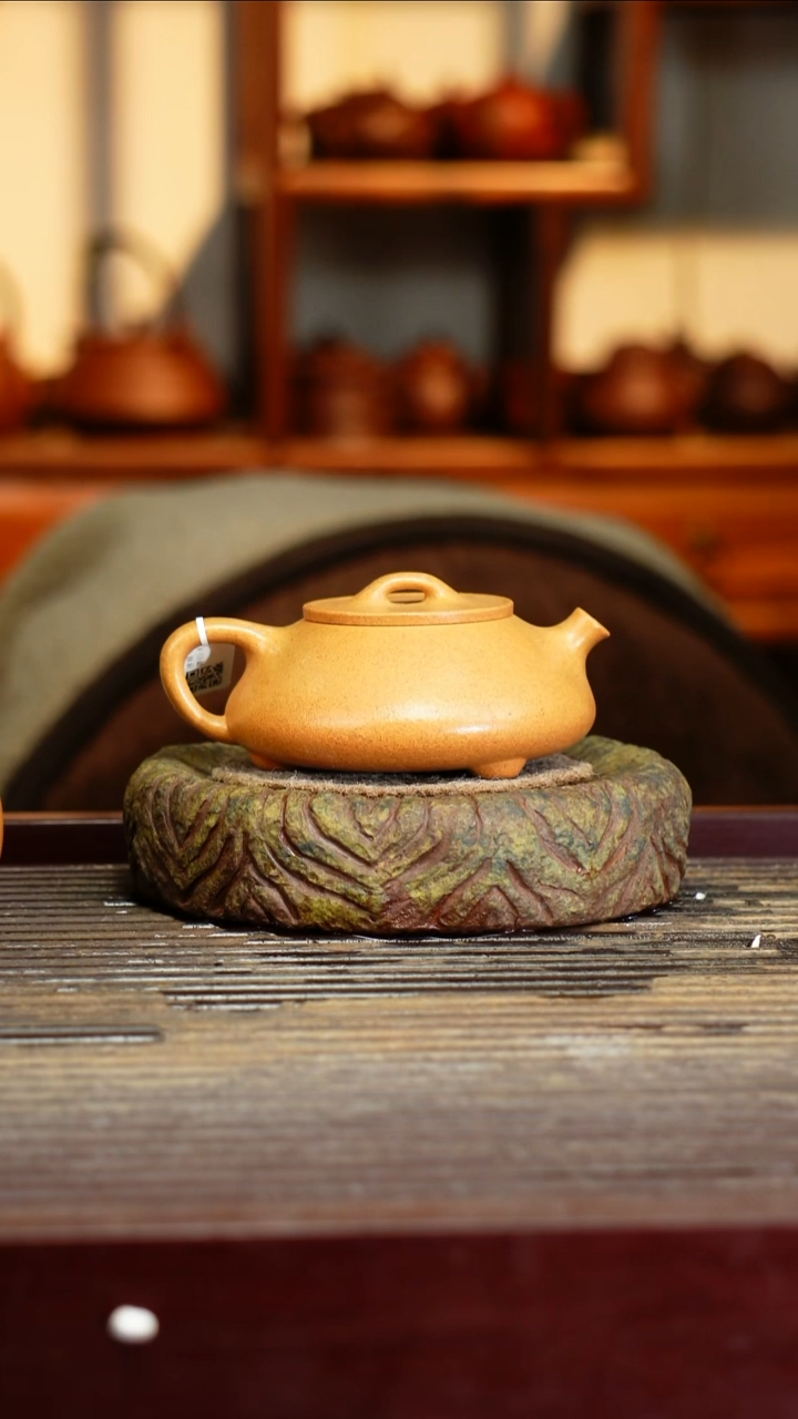 宜兴原矿紫砂壶茶壶宜兴原矿紫砂壶茶壶160C