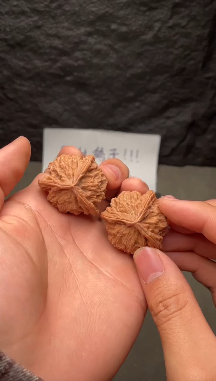 吊坠文玩核桃40号三棱