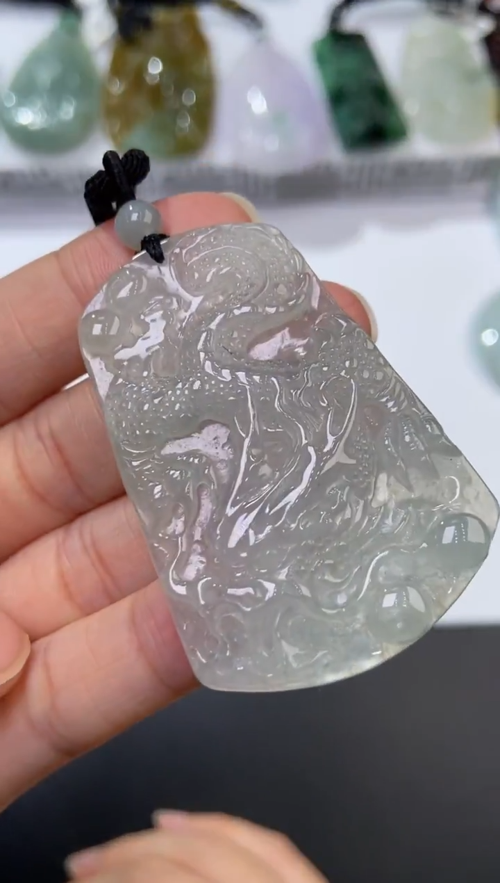 未镶嵌挂件翡翠374944  多人 