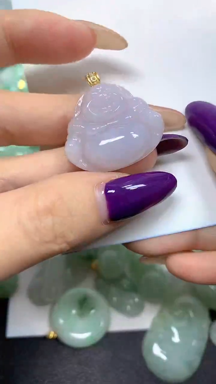 颈饰未镶嵌翡翠 