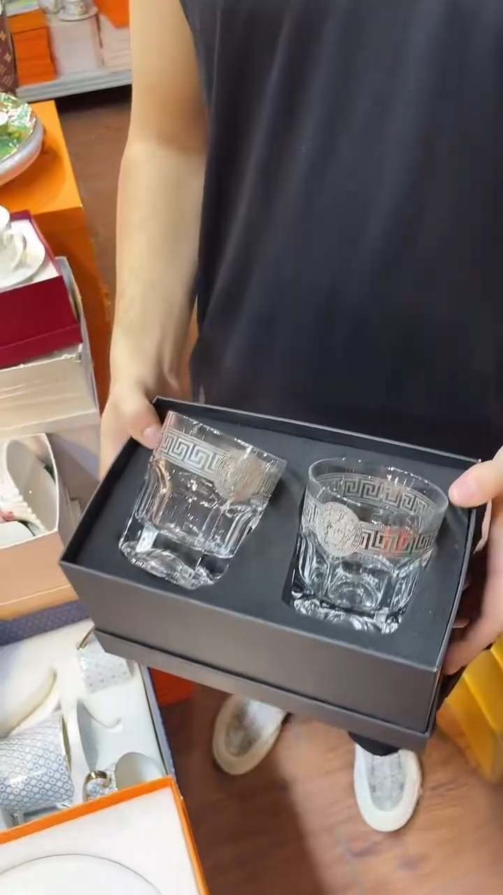 杯鸿辉家品牌瓷器，京东包邮！