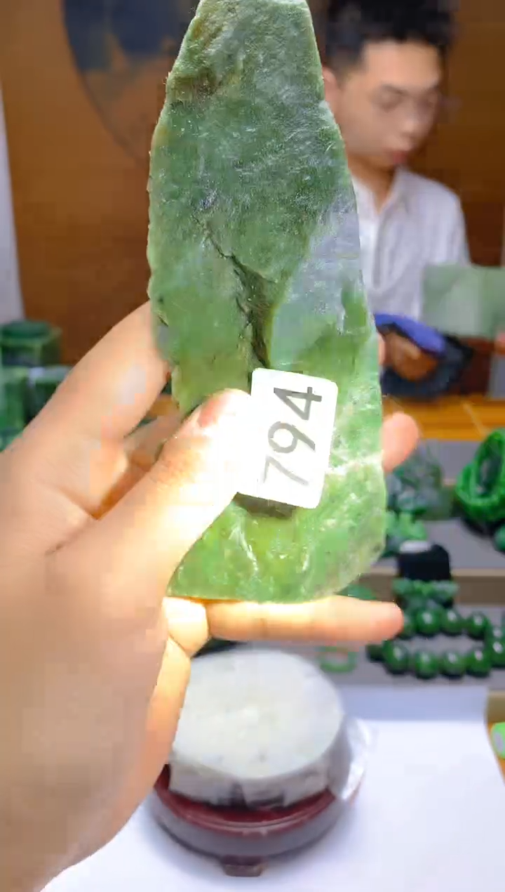 和田玉（碧玉）未镶嵌珠宝半成品794