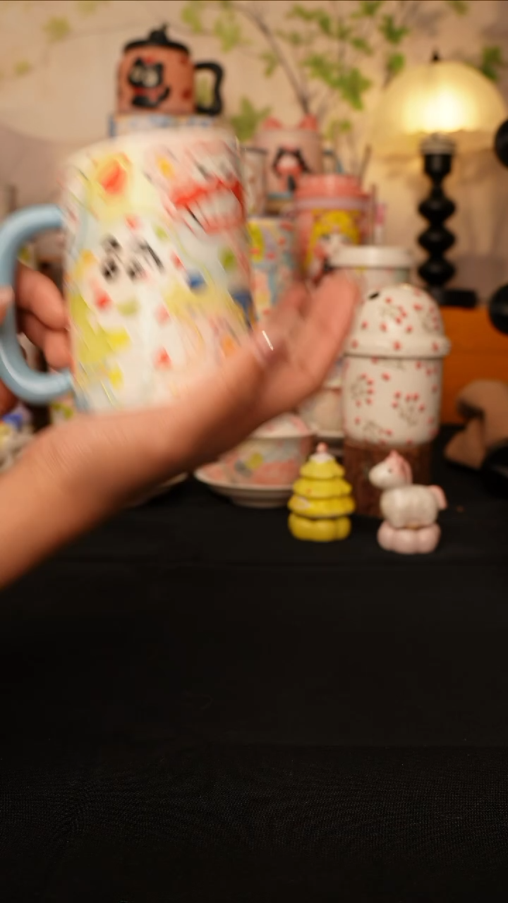 陶景德镇手绘的杯子 