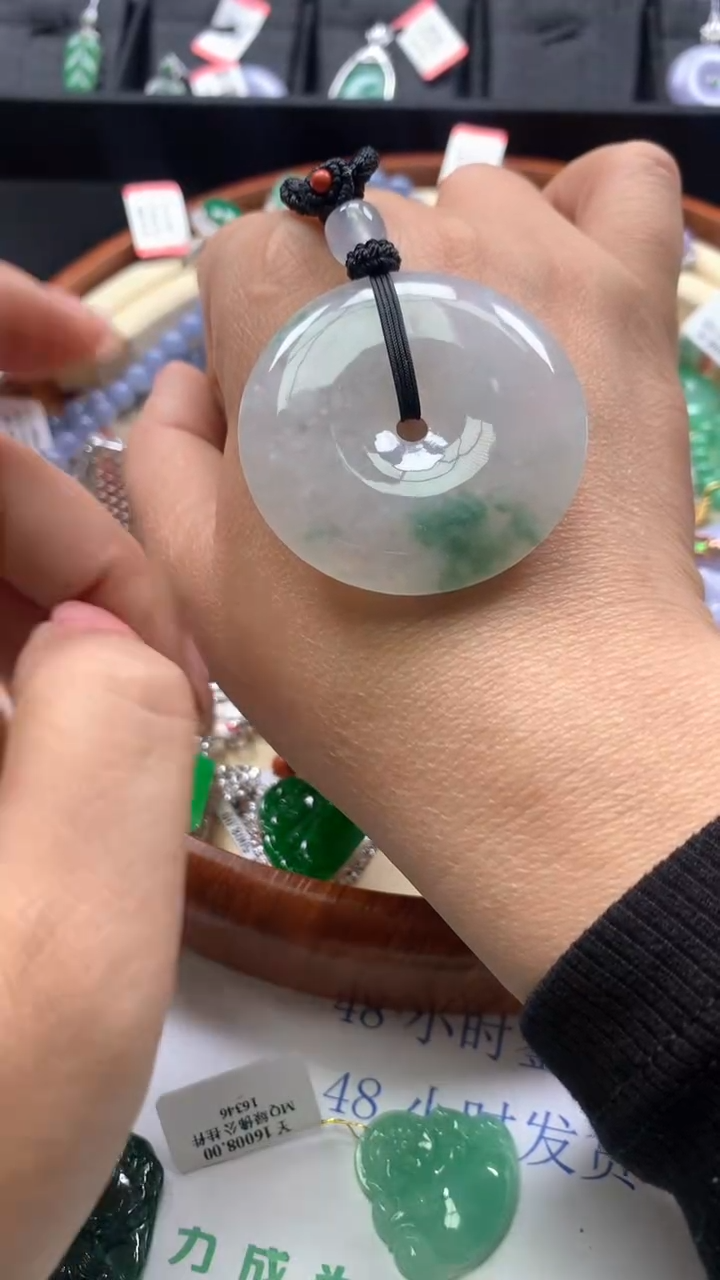 【闪购商品】翡翠颈饰银S925镶嵌平安扣