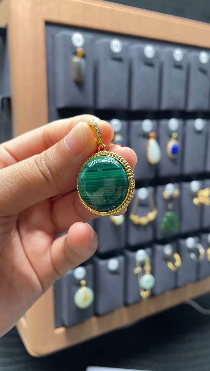 【闪购商品】孔雀石吊坠(不含链)银S925镶嵌0141