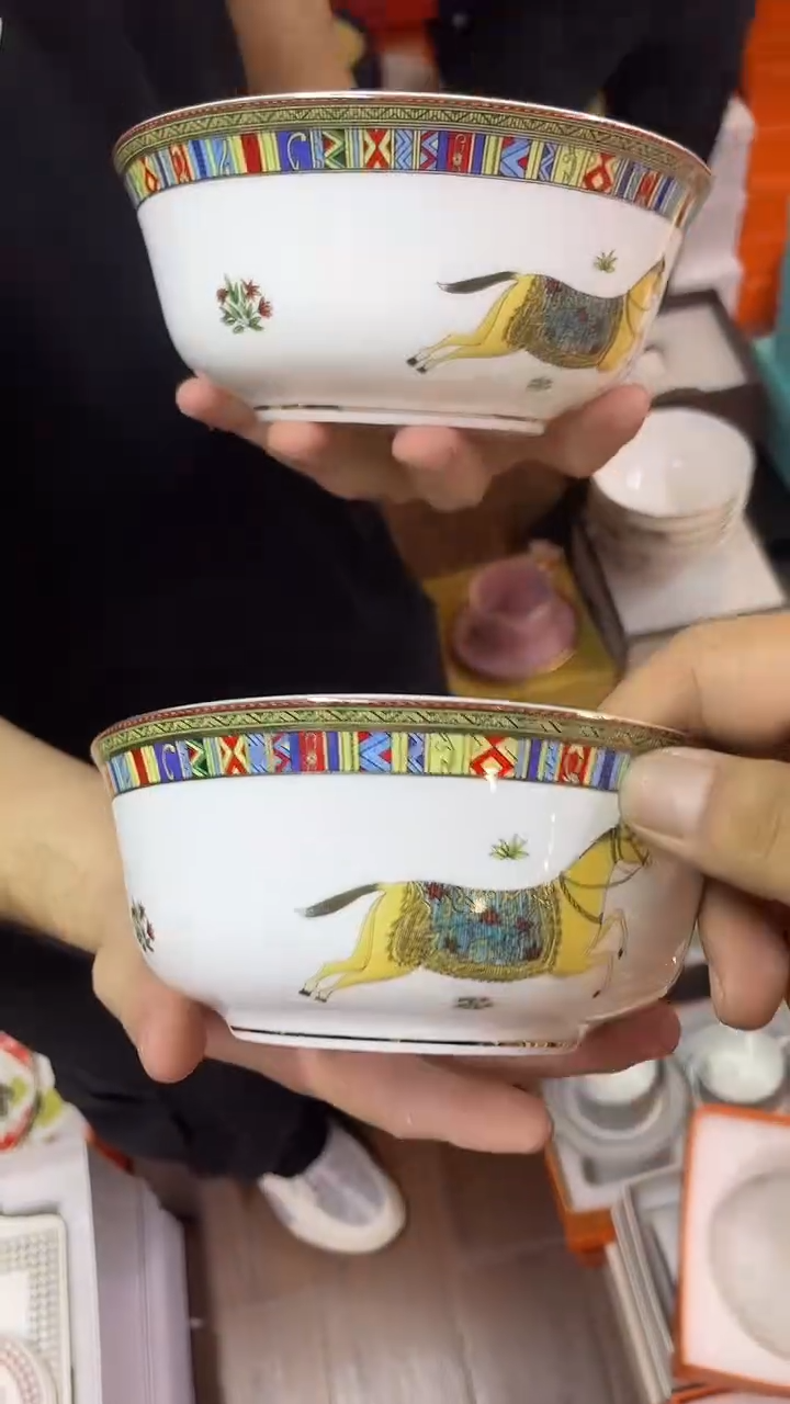 杯鸿辉家品牌瓷器，京东包邮！