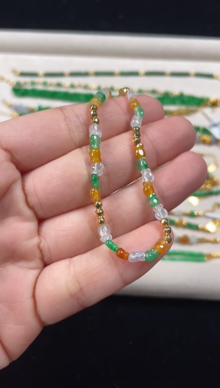 18K金镶嵌手链翡翠一条   P346