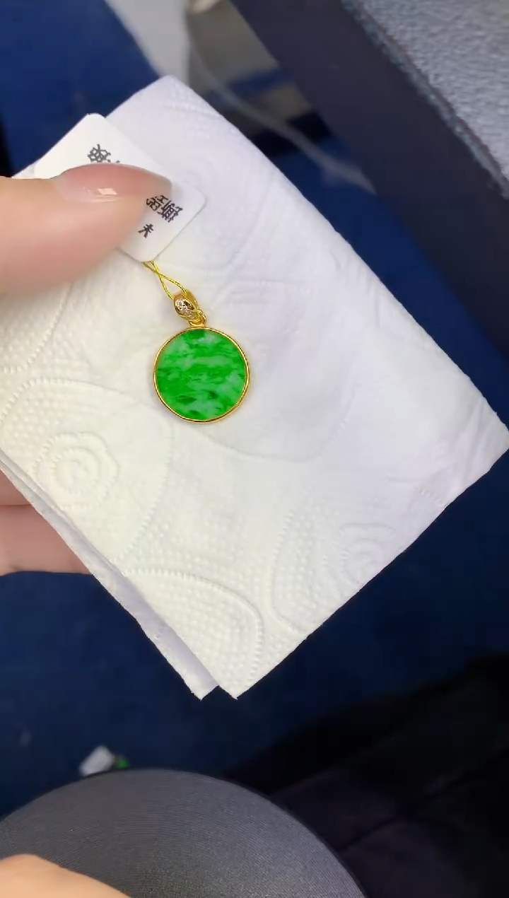 颈饰未镶嵌翡翠缅甸天然翡翠a货