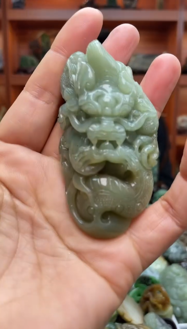 未镶嵌和田玉把件1