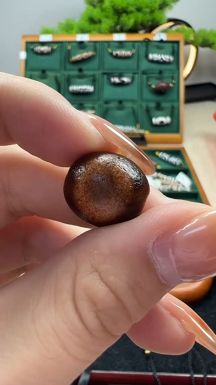 玛瑙/玉髓（覆膜）颈饰未镶嵌3.（微瑕随机发货）