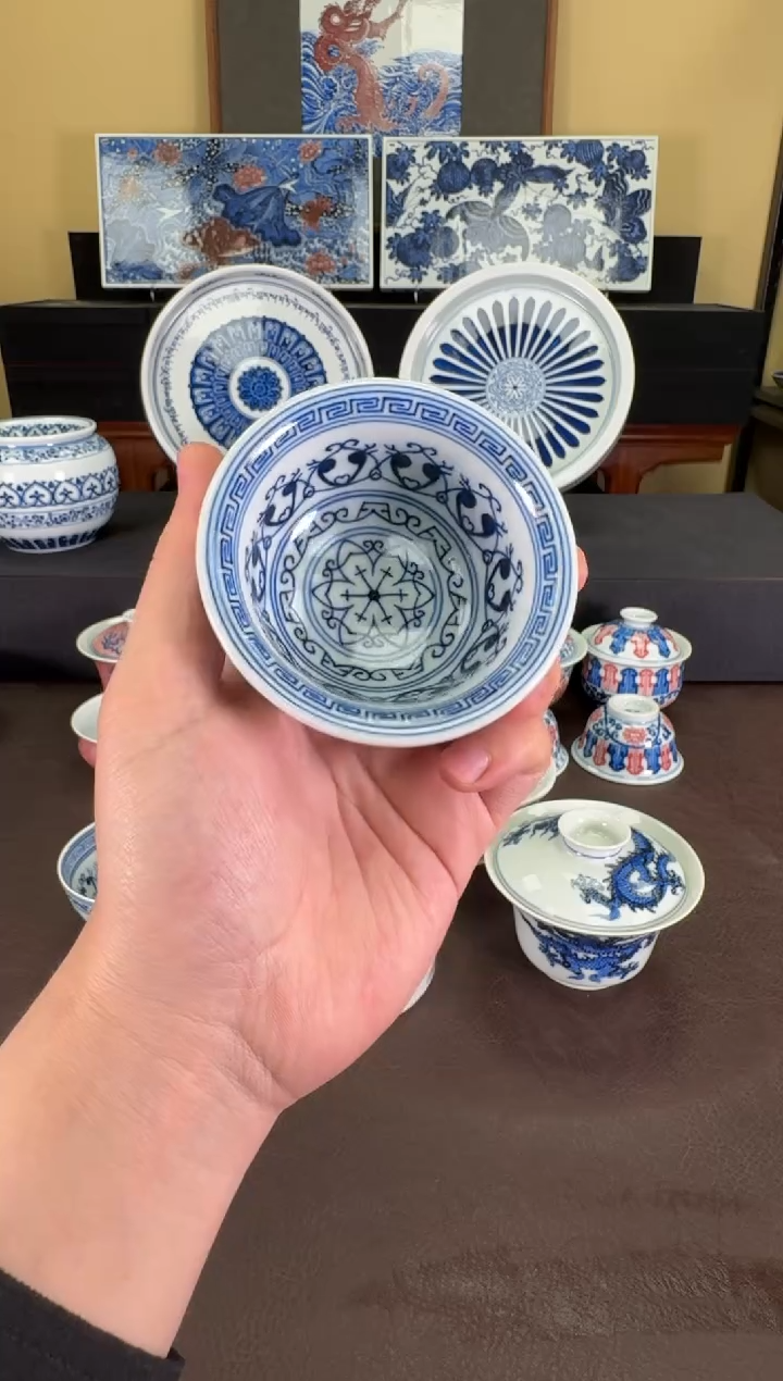 【闪购商品】羿器窑单菊瓣纹压手杯