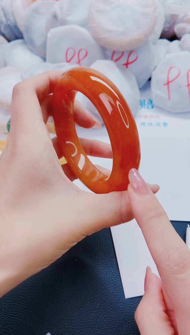 石英质玉手镯未镶嵌L122-64-65