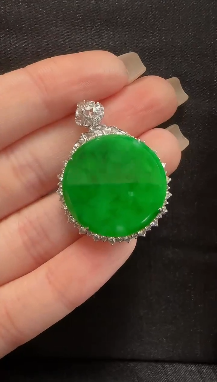 【闪购商品】翡翠颈饰18K金镶嵌2024圆梦牌