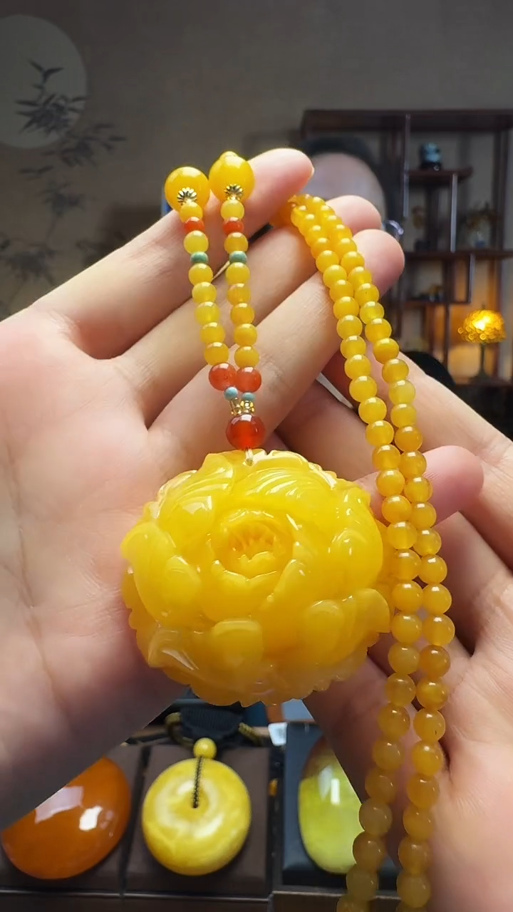 蜜蜡吊坠(赠链)未镶嵌蜜蜡牡丹花套装