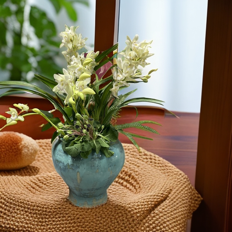 青色少年兰花年宵花新年好喜庆