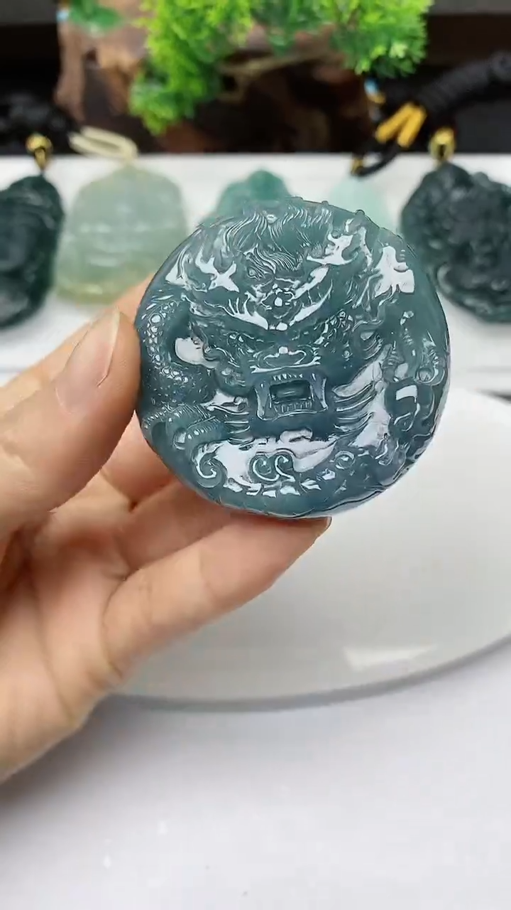 【闪购商品】翡翠颈饰未镶嵌