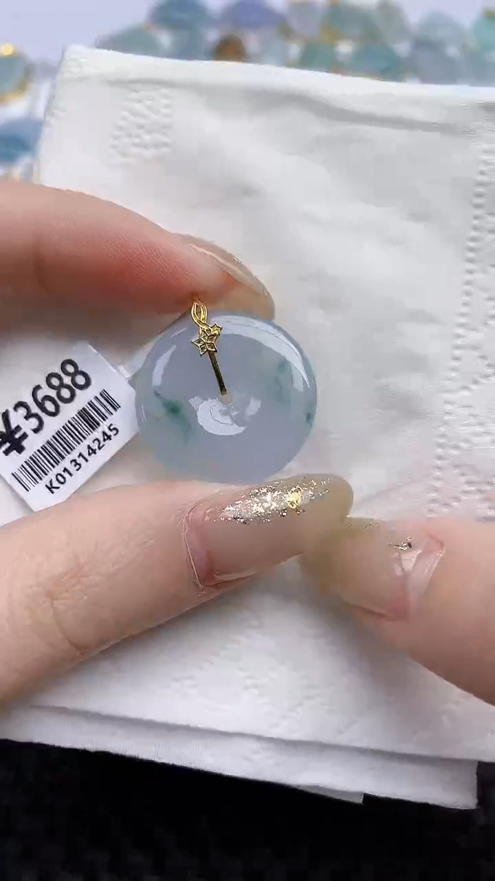 【闪购商品】翡翠颈饰18K金镶嵌天然A货翡翠 