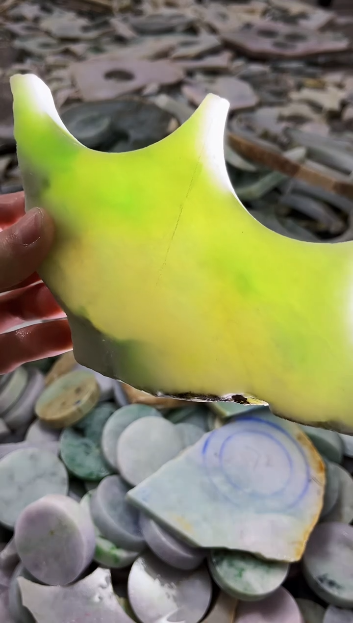 【闪购商品】翡翠颈饰未镶嵌A货吴平956