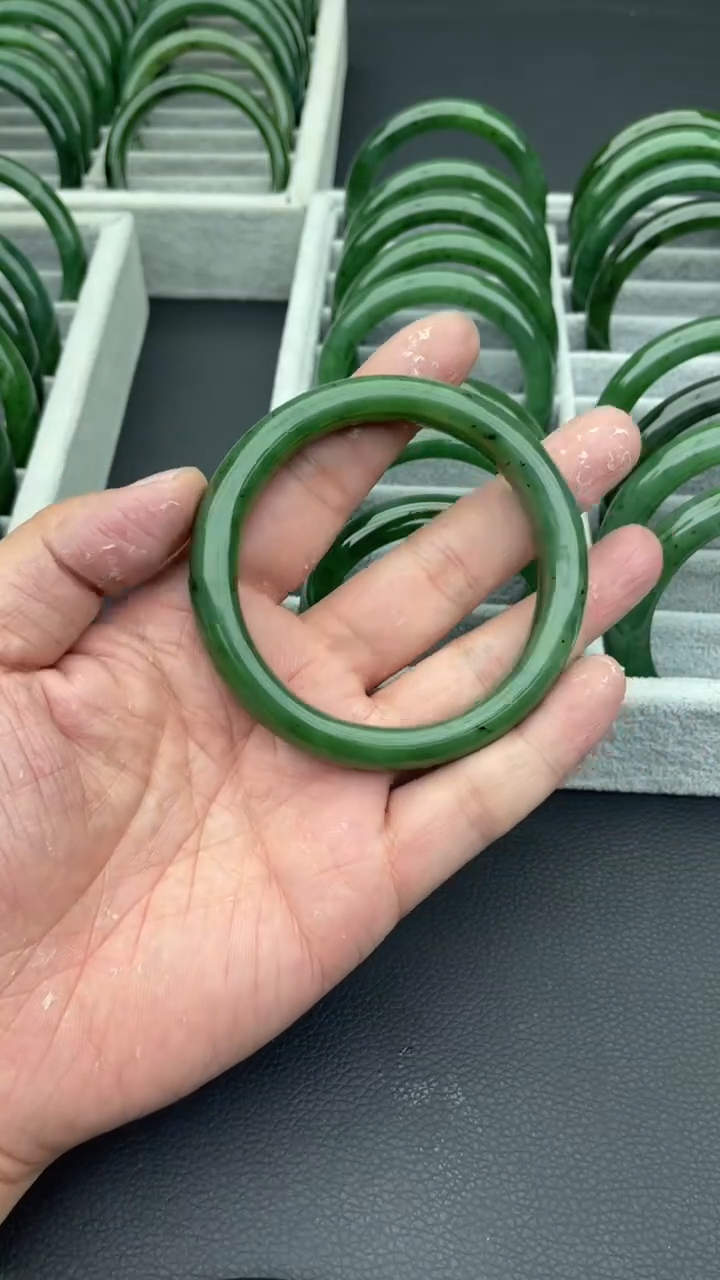 未镶嵌手镯和田玉（碧玉）17-61.6