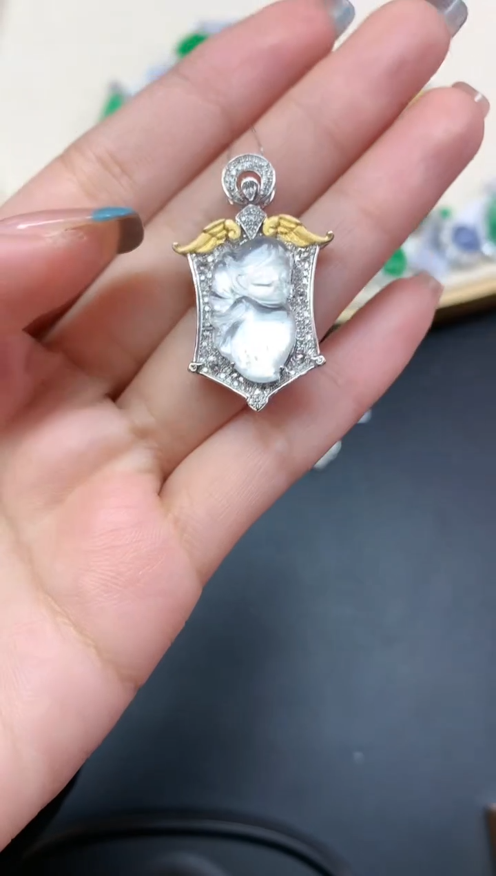 【闪购商品】翡翠吊坠(不含链)18K金镶嵌吊坠A177|13800
